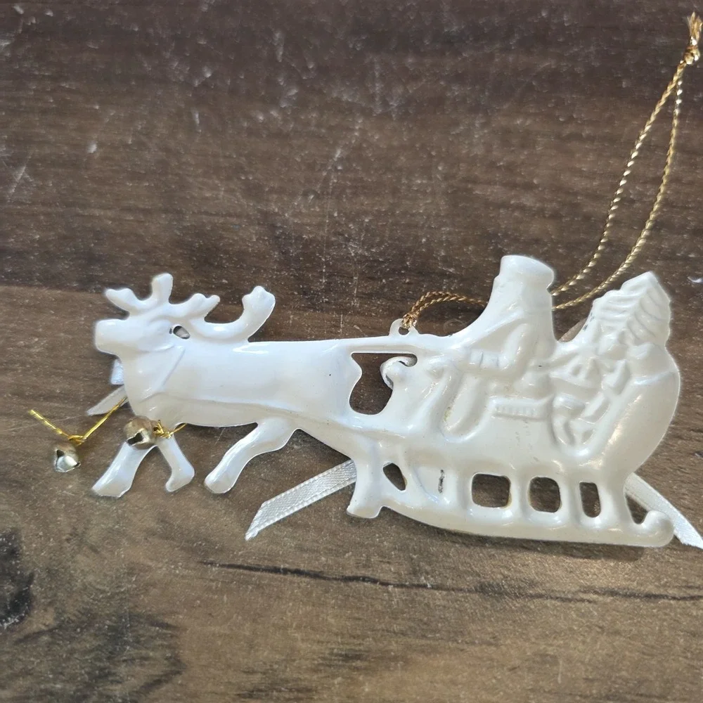 Santa Sleigh Christmas Ornament White‎ Gold Tone Bells Old Style Folk Art Metal